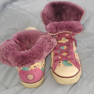 UGG Stella Graffiti
